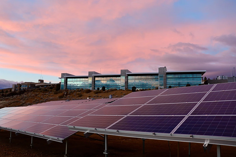 Nosotros instalamos tus paneles solares